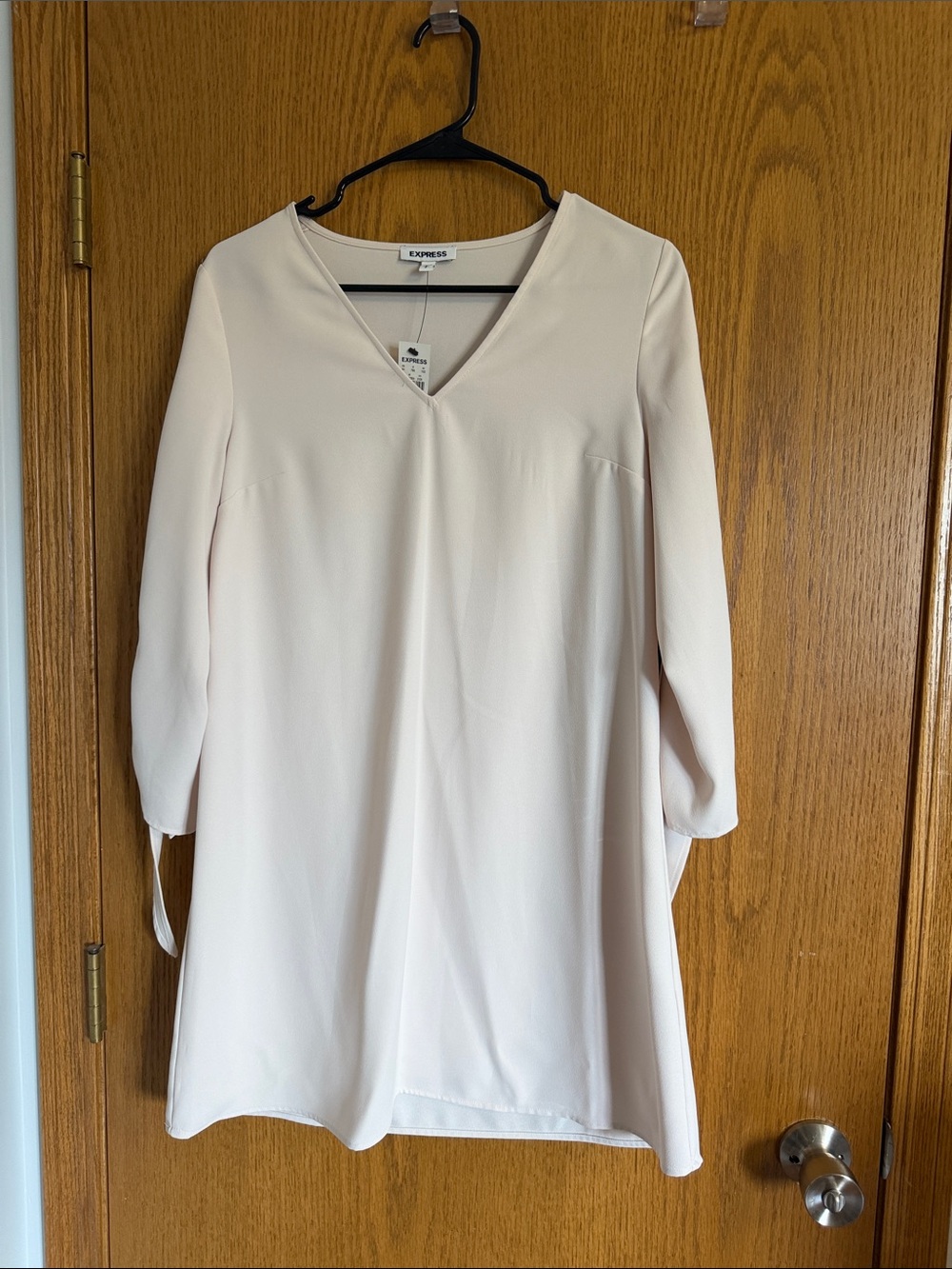 Express Cream V-Neck Tunic Top